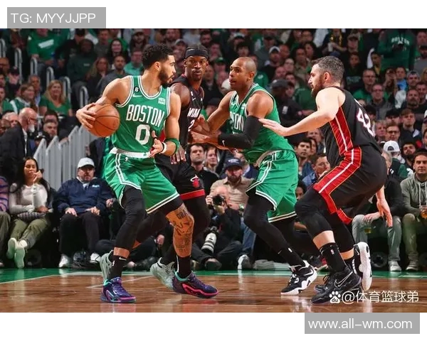 拓记:斯普利特首次将瀚森纳入常规轮换迎接全新挑战 拓记:斯普利特首次将瀚森纳入常规轮换迎接全新挑战