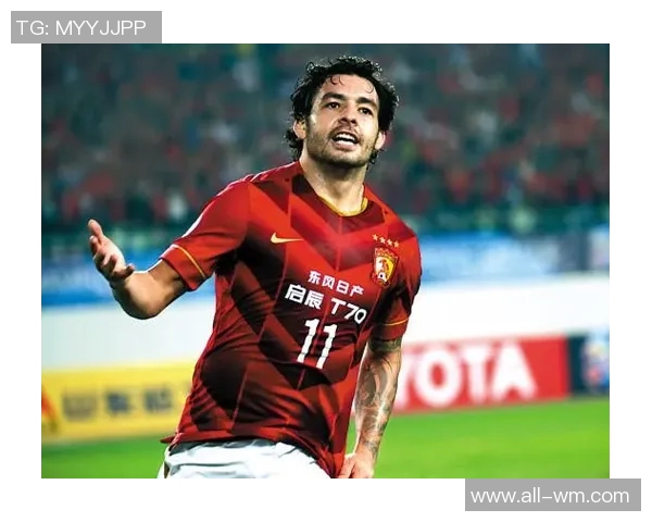 英媒报道卡拉菲奥里因髋部伤缺席下轮世预赛独自训练 英媒报道卡拉菲奥里因髋部伤缺席下轮世预赛独自训练