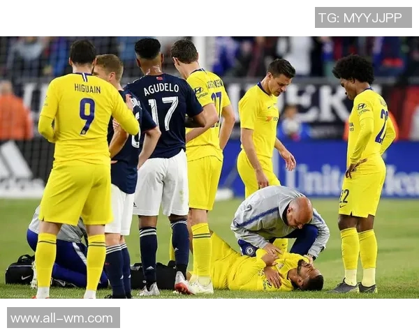 迪马透露奇克训练中不适提前离场明日将进行详细检查 迪马透露奇克训练中不适提前离场明日将进行详细检查